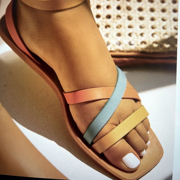 NWT Women's Multicolor Ankle Strap Summer Sunset Sandals Flat Strappy Summer - Picture 6 of 8